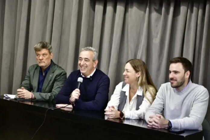 Cumbre en Rosario: más de 300 intendentes reclamaron al Gobierno Nacional por el recorte de fondos