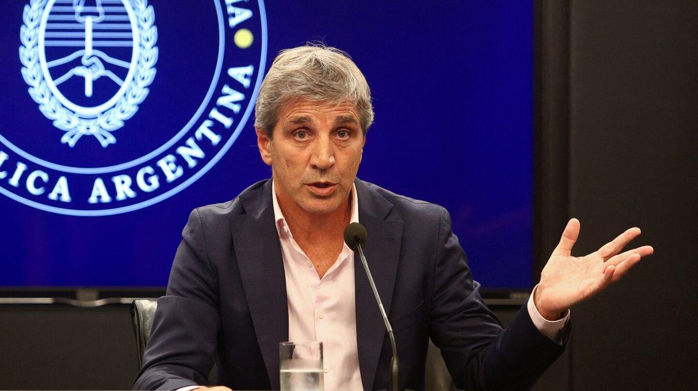 El Gobierno formalizó el cronograma de baja de retenciones para el campo y la industria: los detalles del plan