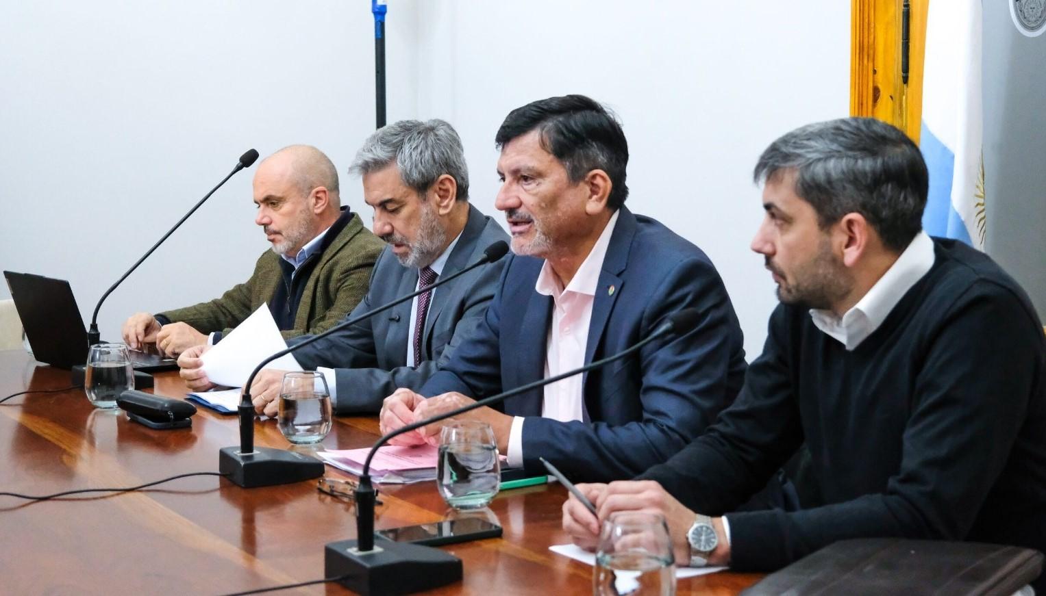 Reforma Previsional: Boleas y Bagnat comenzaron con las exposiciones