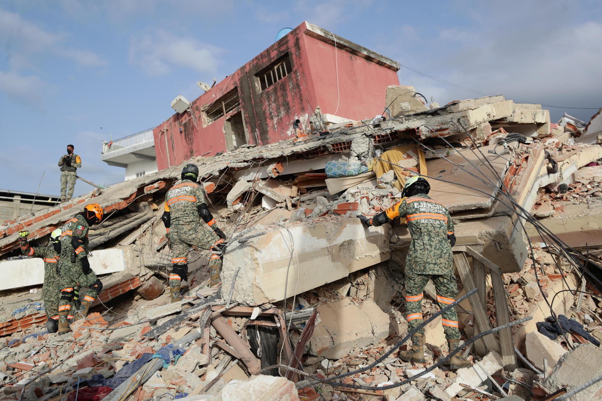 Ya son 1.430 los muertos por los terremotos en Venezuela y continúa la búsqueda de más de 54.000 desaparecidos