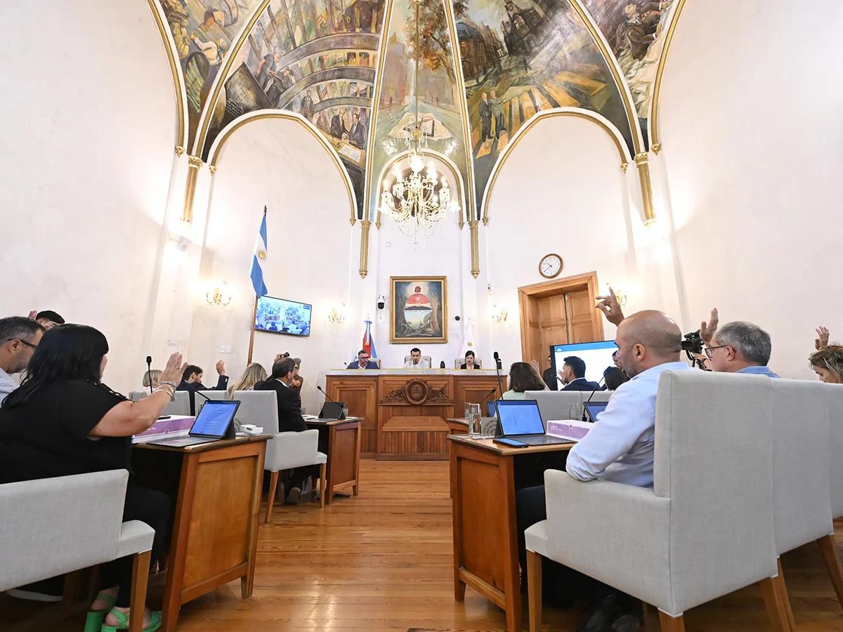 Concejales de Juntos por Entre Ríos debieron recurrir al acceso a la información pública, para conocer los gastos de la Fiesta Nacional del Mate