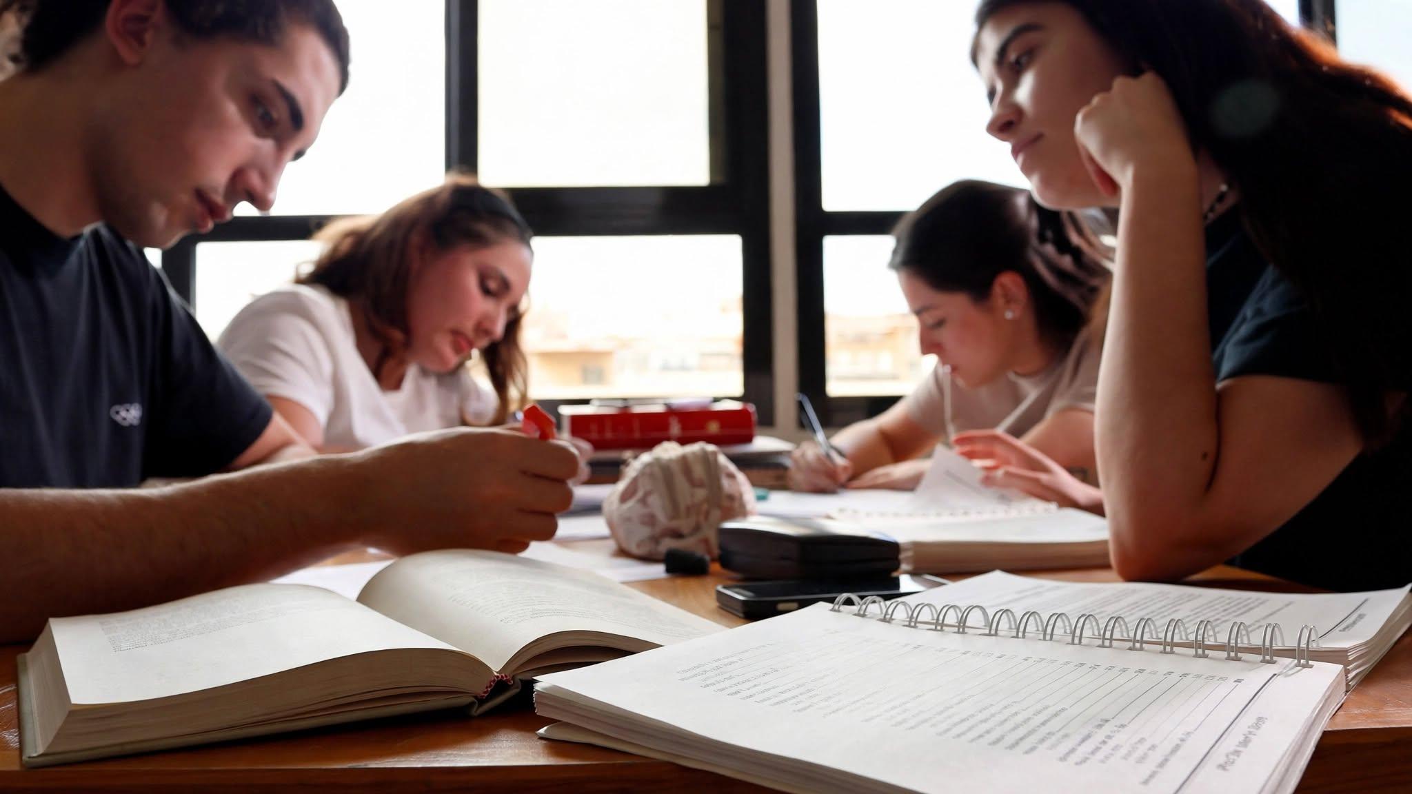 OSER extiende hasta los 27 años la cobertura para hijos que estudian