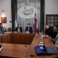 El gobierno provincial evalúa incorporar alimentos frescos al desayuno escolar y crear una Dirección de Nutrición