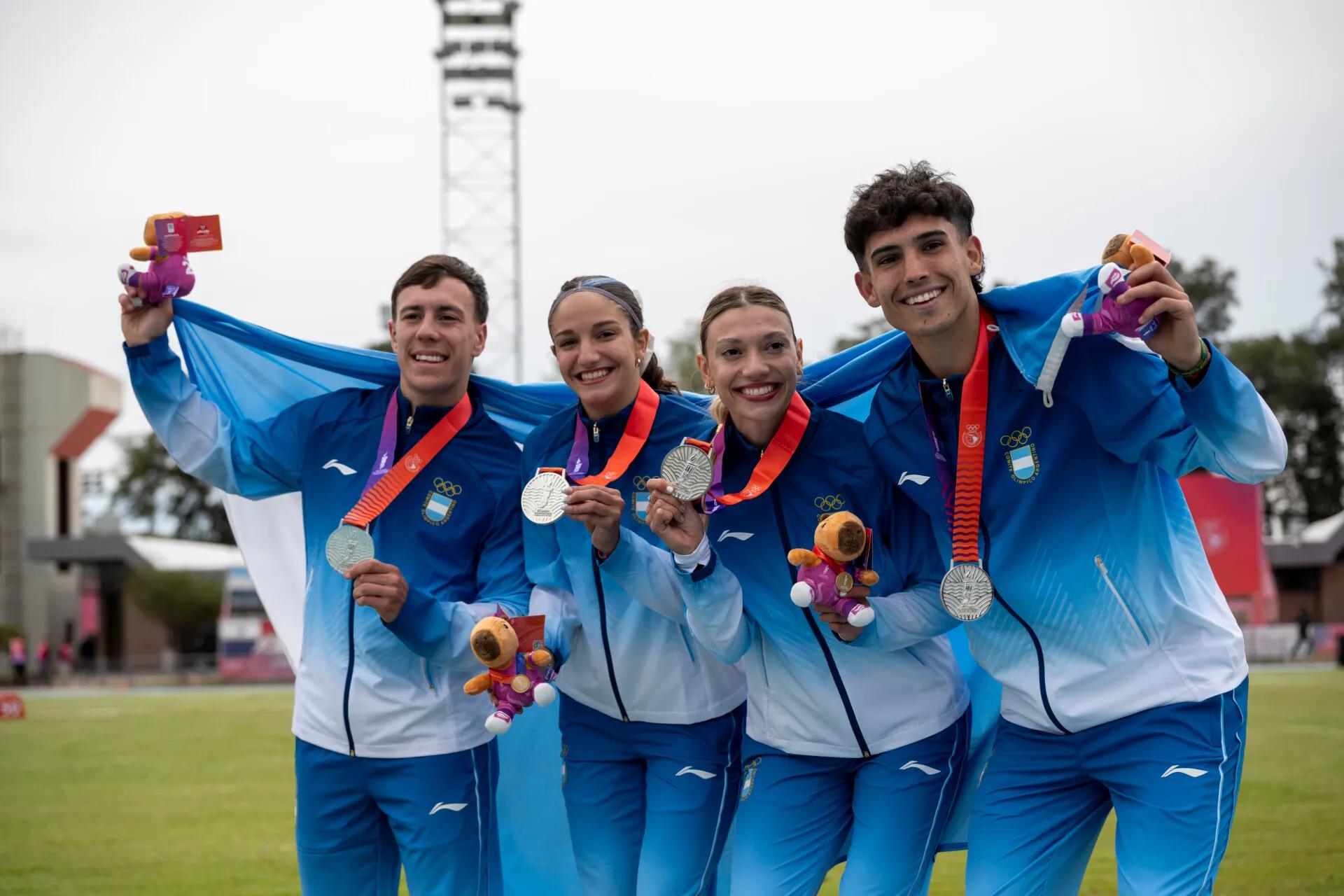 Argentina ganó dos oros en hockey y sumó medallas en atletismo