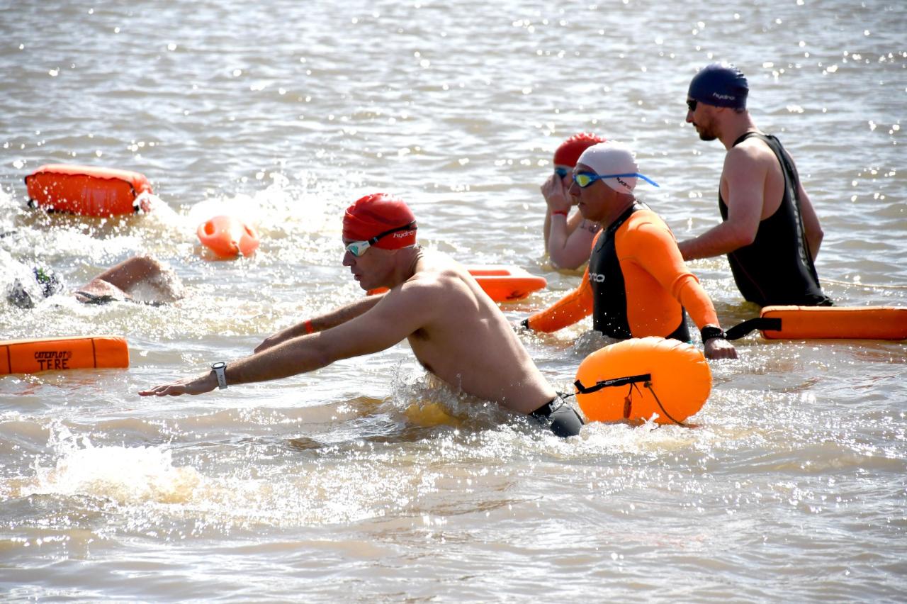 Paraná se prepara para la 3ª Travesía del río en aguas frías