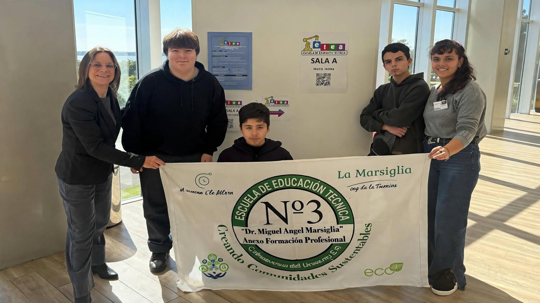 Del aula al mundo: el brazalete inteligente creado por estudiantes de Concepción del Uruguay
