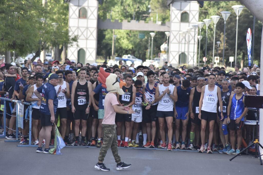 Crespo vuelve a correr con la Maratón de la Avicultura antes de la Fiesta Nacional