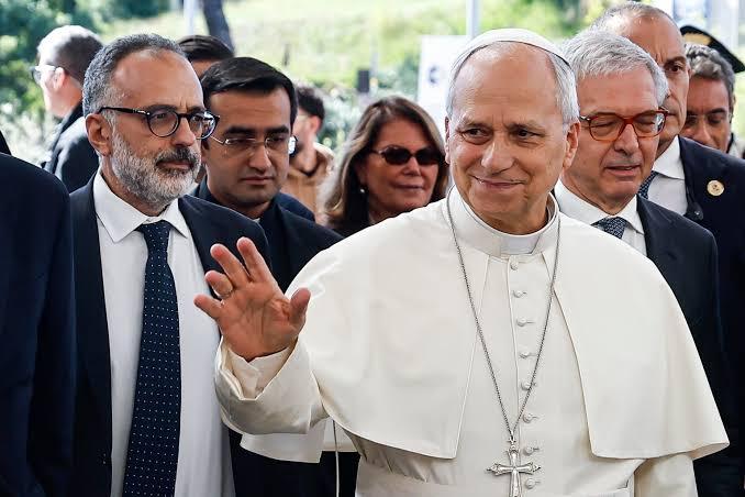 El Vaticano emitió un nuevo parte médico este jueves: el papa León XIV presenta buena recuperación del pulmón y realiza fisioterapia completa
