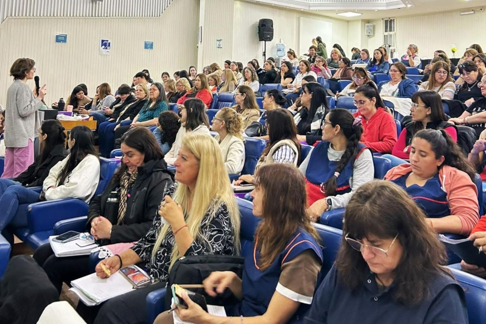 Cómo llegan los chicos de 5 años a la lectura y la escritura: en Entre Ríos los docentes se capacitan para evaluarlo