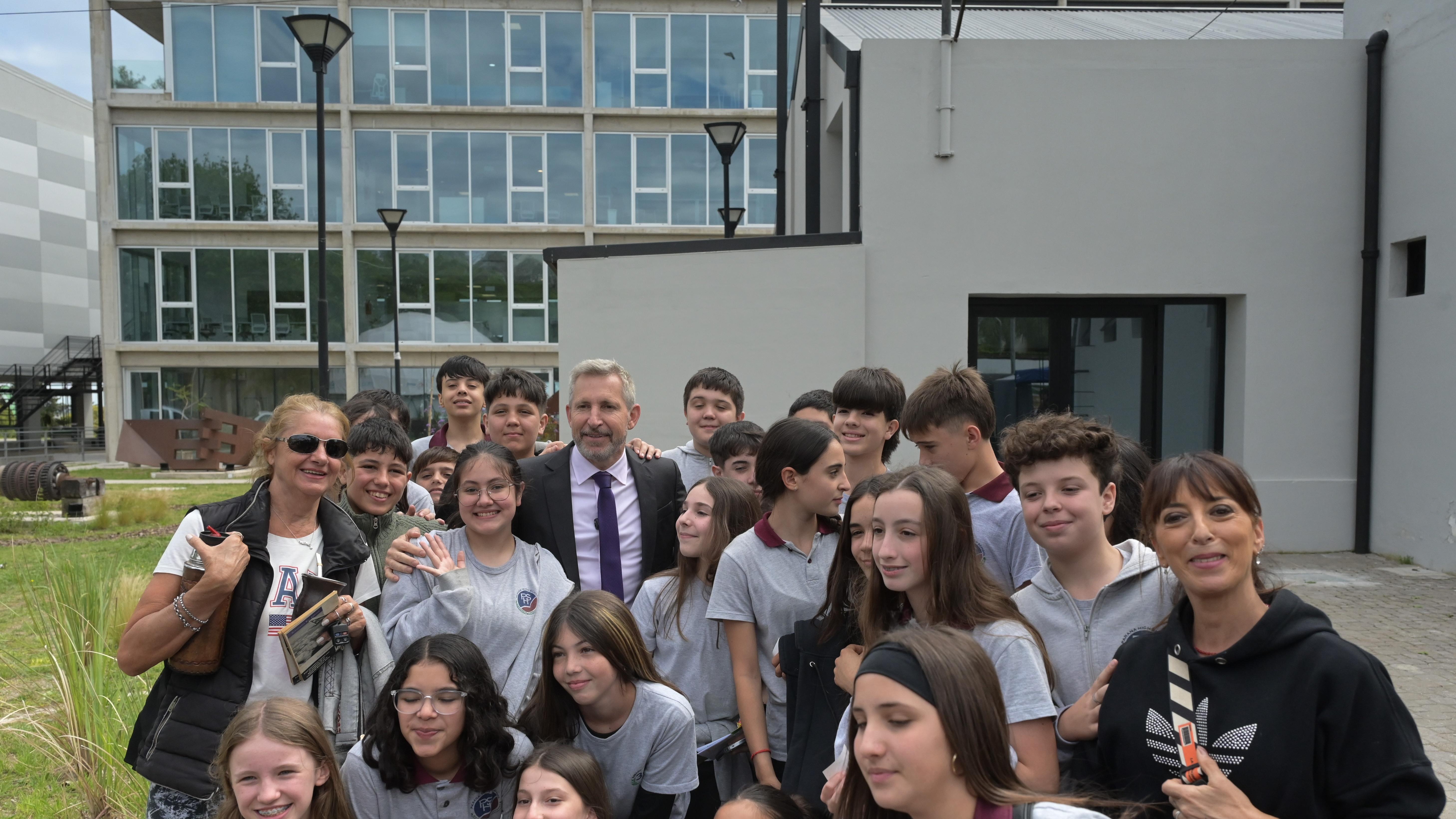 Frigerio encabezó una jornada con la salud mental en el centro del debate con los jóvenes