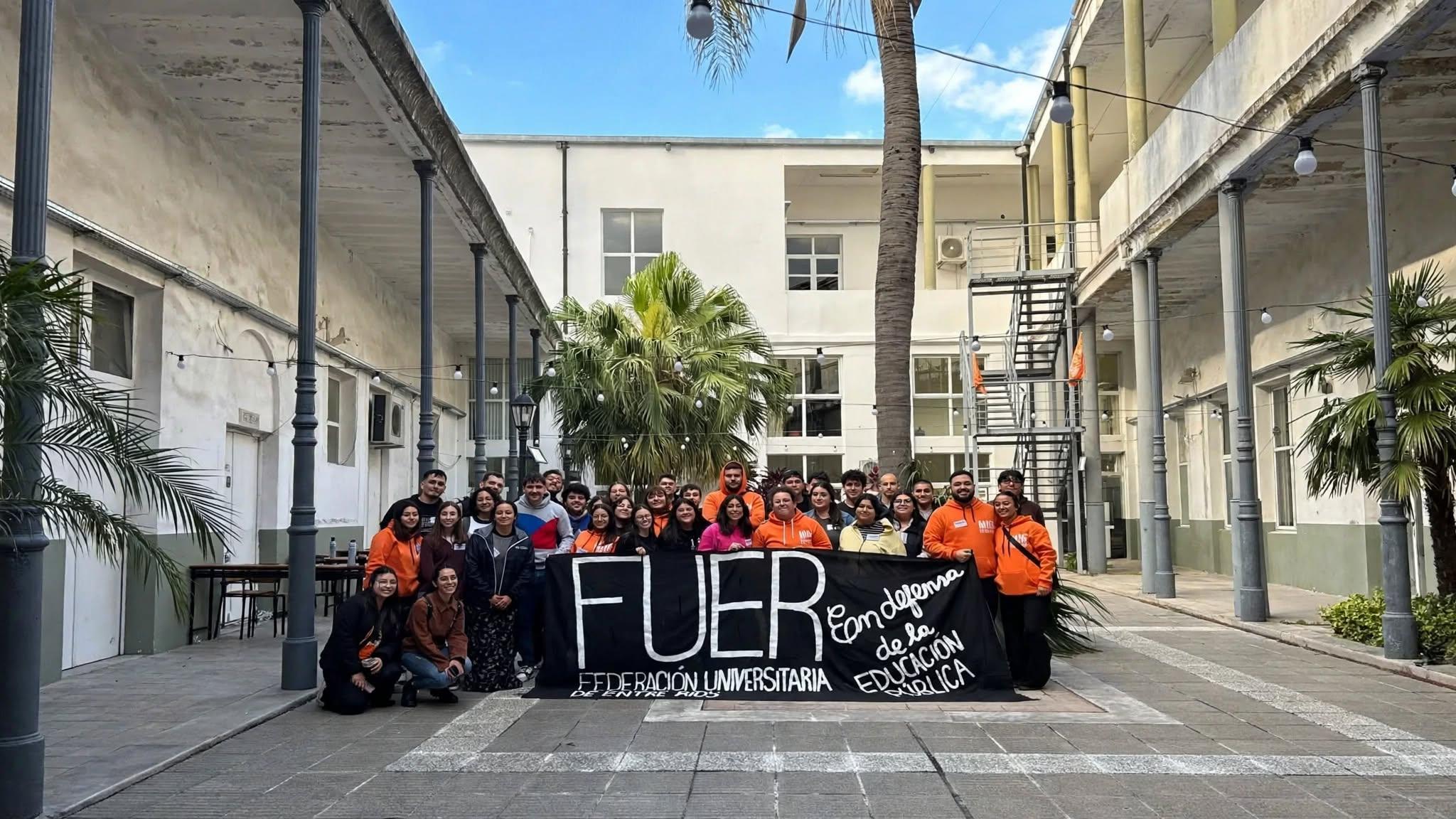 Socialistas y radicales se unieron para mantenerse al frente de la federación estudiantil en la UNER